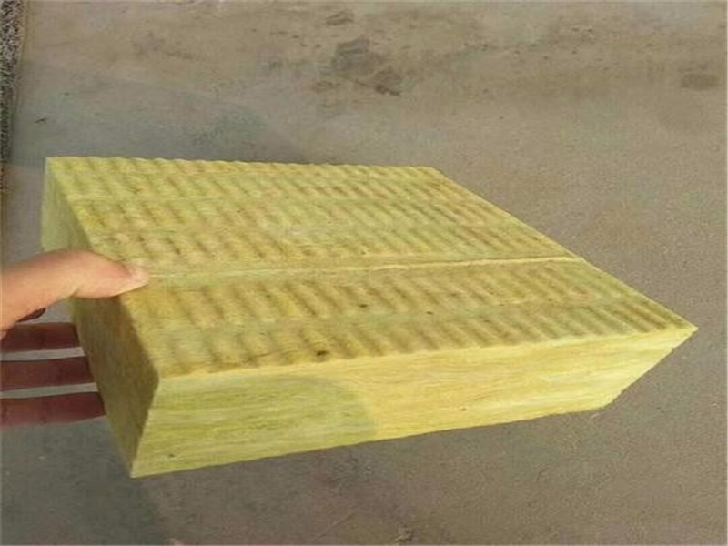 鄭州機(jī)制單玻巖棉板多少錢(qián)