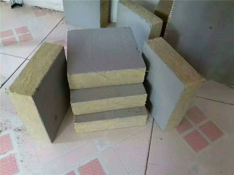 黑河保溫巖棉復(fù)合板規(guī)格